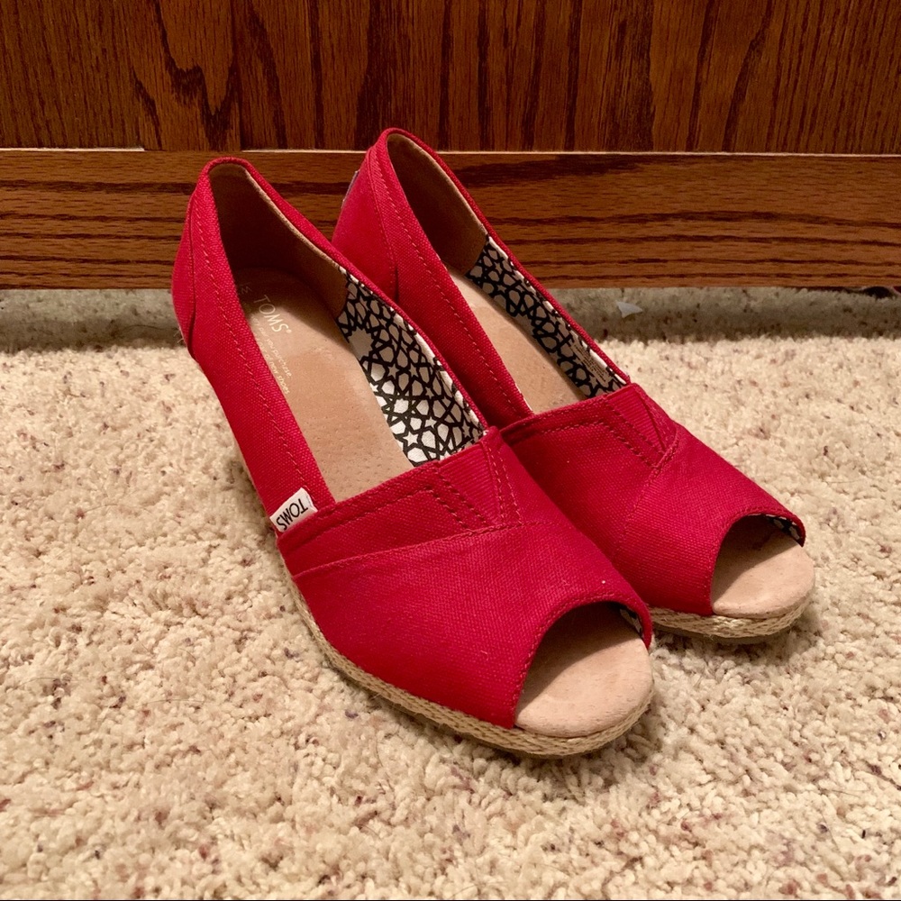 Toms Red Wedges (NWOB) size 10